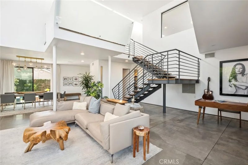2831 Ridge Drive