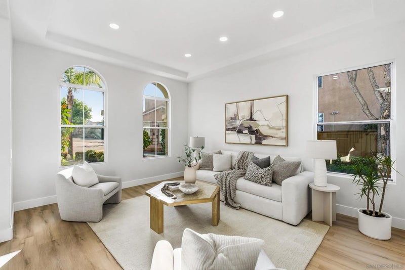 12086 Little Silver Ct
