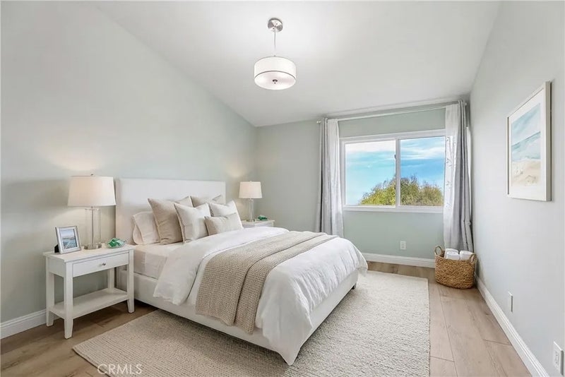 6542 Ocean Crest Drive B306