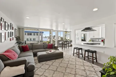 3920 Riviera Dr Unit E, San Diego, CA 92109 - #: 250032402