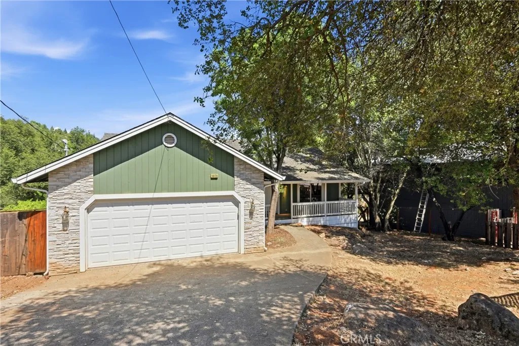 18120 N Shore
