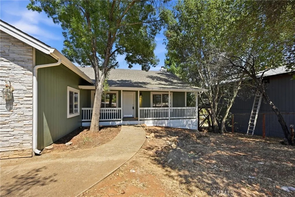 18120 N Shore