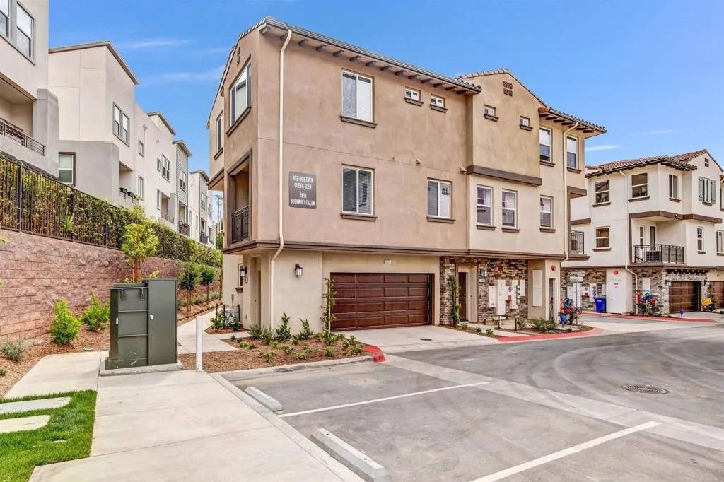 Photo of 2618 Buckwheat Gln, Escondido, CA 92025 (MLS # PTP2603995)
