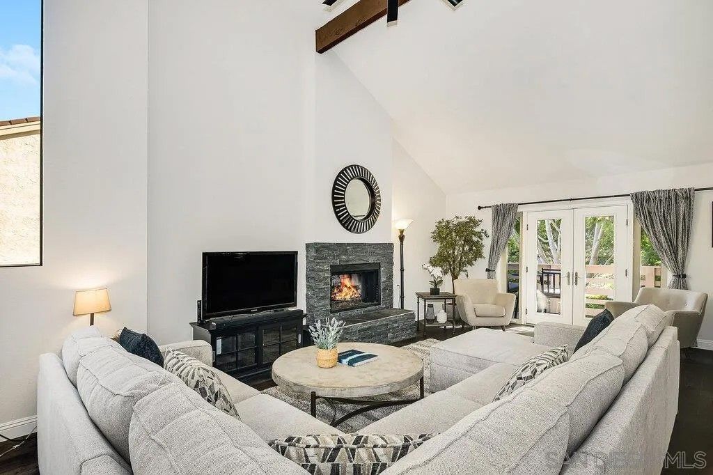 Photo of 4351 Caminito Pintoresco, San Diego, CA 92108 (MLS # 260003736)