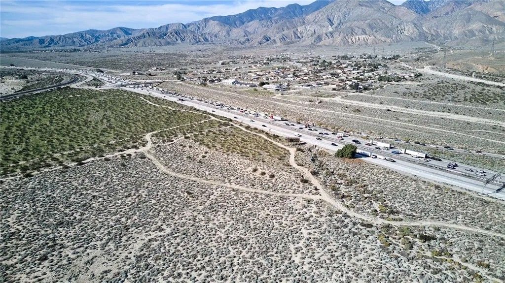 Photo of 5 Pearl Harbor Memorial, Whitewater, CA 92282 (MLS # OC25279170)