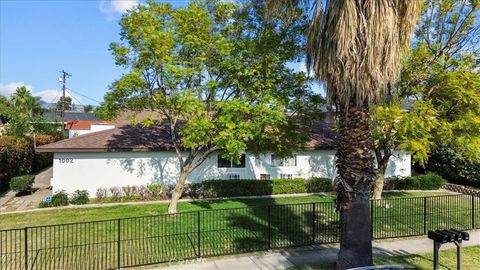 Photo of 1002 Lombard Drive, Redlands, CA 92374 (MLS # IV26104388)