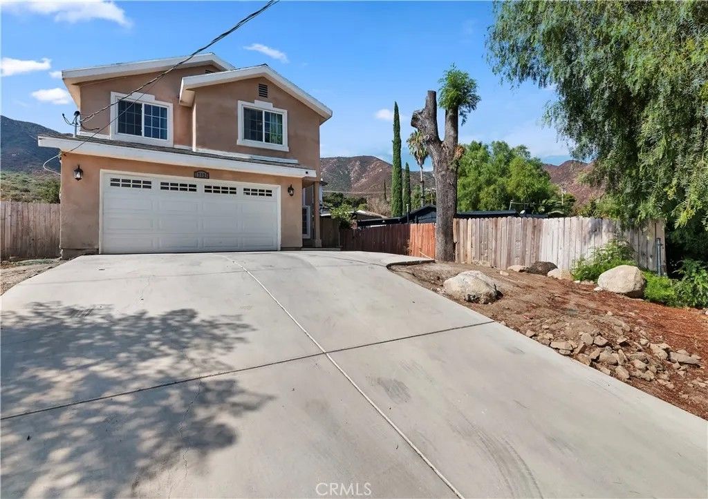 Photo of 17525 Bodkin Ave, Lake Elsinore, CA 92530 (MLS # PW26011692)