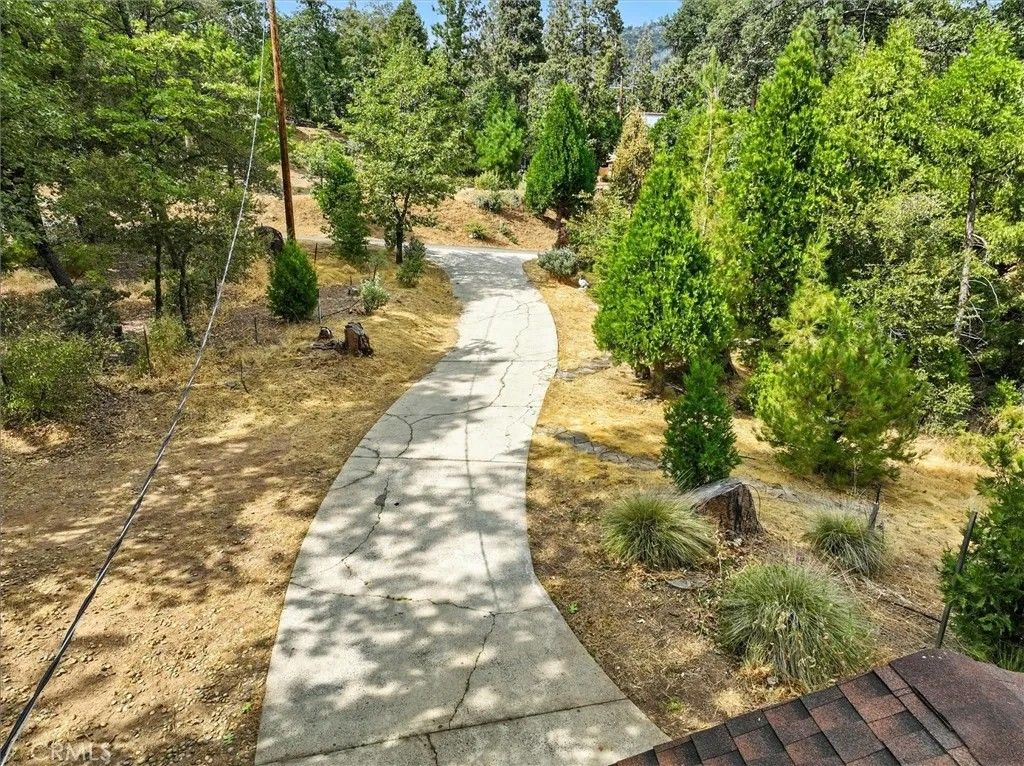 Photo of 59556 Cascadel Dr, North Fork, CA 93643 (MLS # FR25280843)