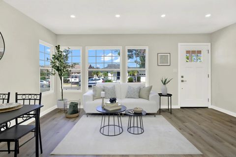 3271 Atlas Street San Diego CA 92111