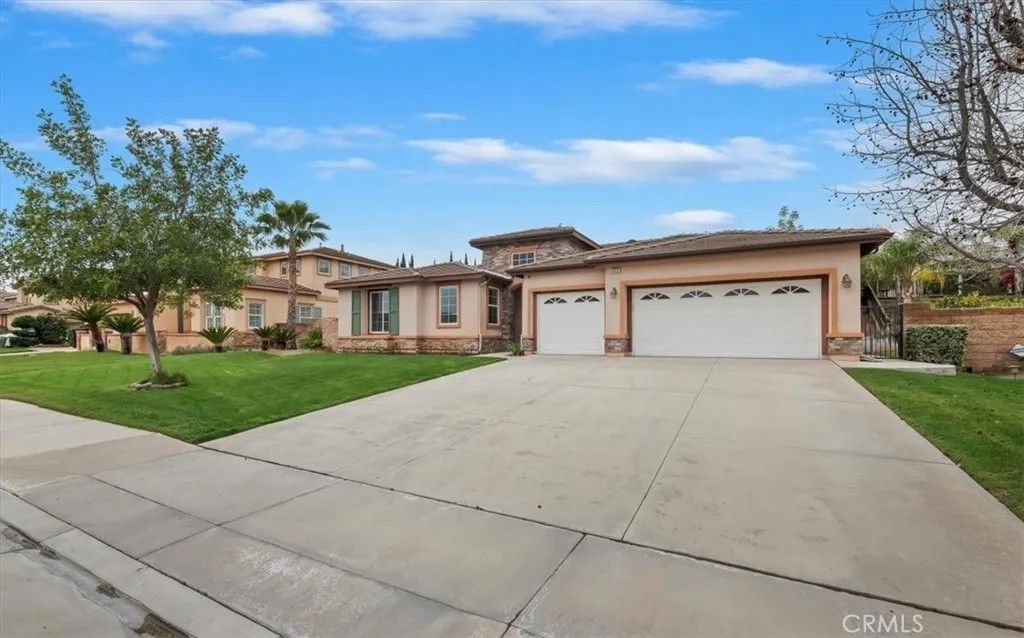 Photo of 9509 Paradise Pl, Riverside, CA 92508 (MLS # IV26039389)