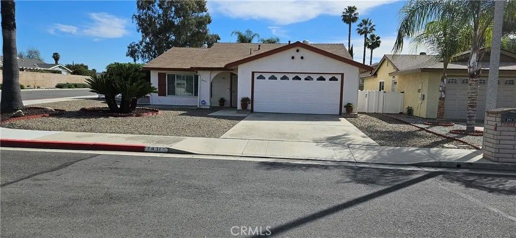 Photo of 2431 El Rancho Circle, Hemet, CA 92545 (MLS # CV26049018)
