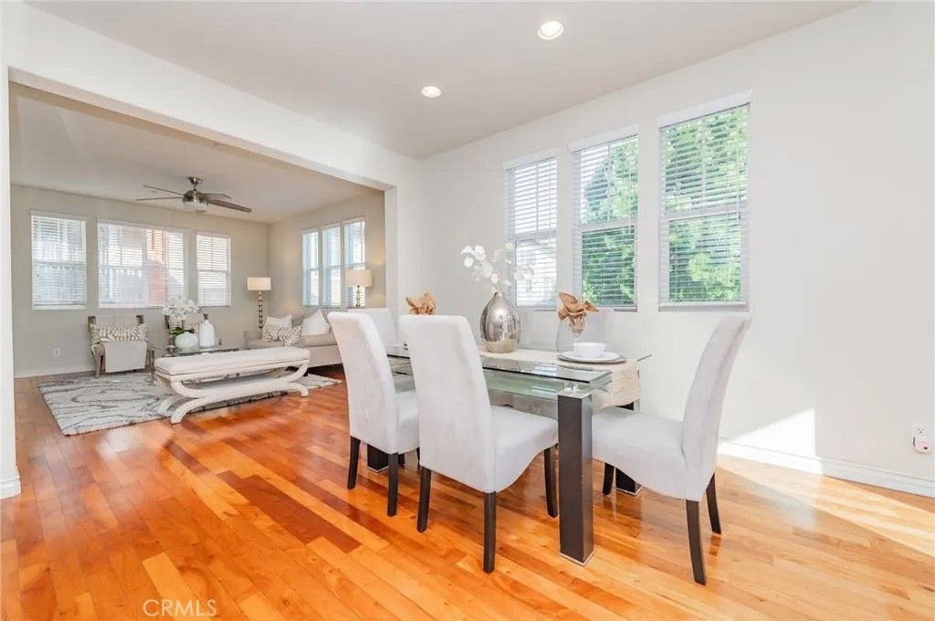 Photo of 10 Flyers Ln, Tustin, CA 92782 (MLS # OC25271165)