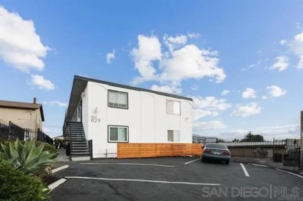 Photo of 829 Grand Ave, Spring Valley, CA 91977 (MLS # 260004964)