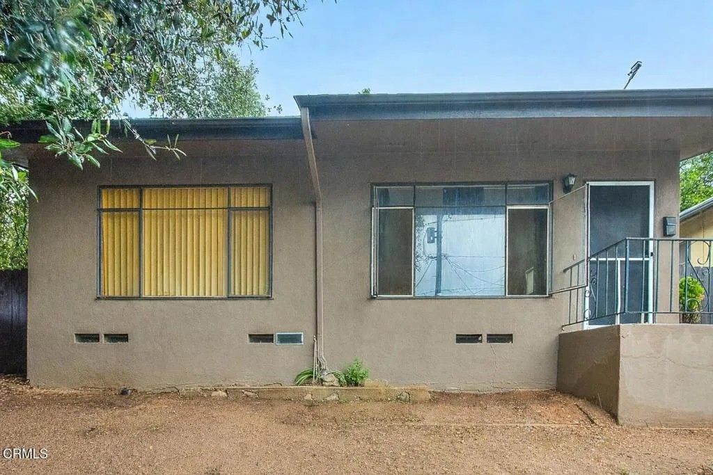 Photo of 253 Plymouth Drive, Pasadena, CA 91104 (MLS # P1-26039)