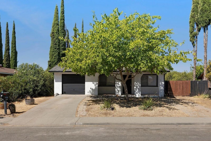 918 Cortina Dr