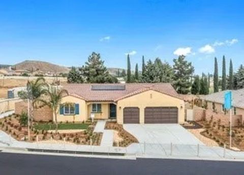 Photo of 4116 Wood Lane, Banning, CA 92220 (MLS # CV26162652)