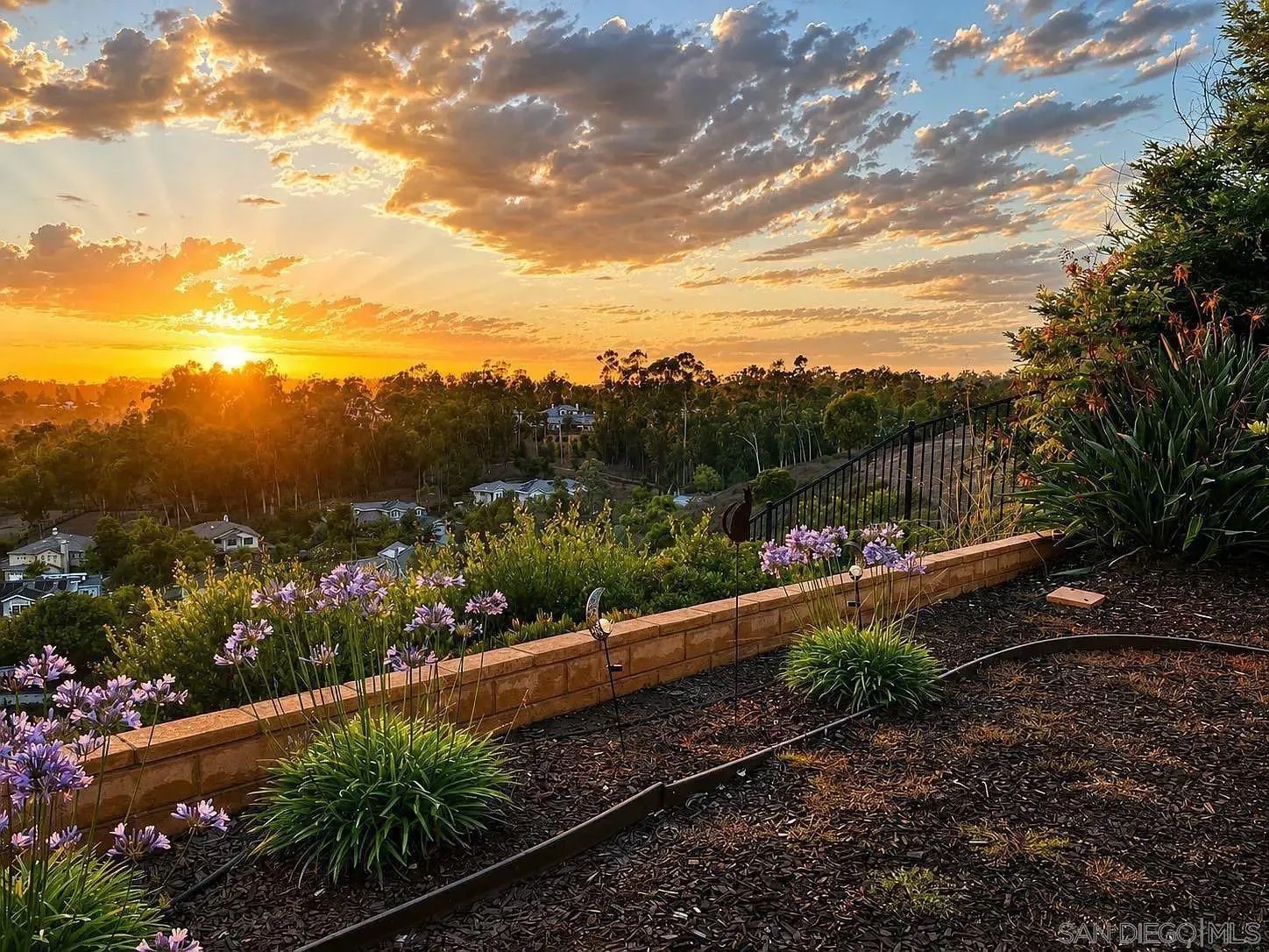 12686 Fairbrook
