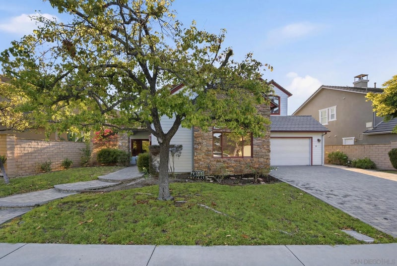 12686 Fairbrook