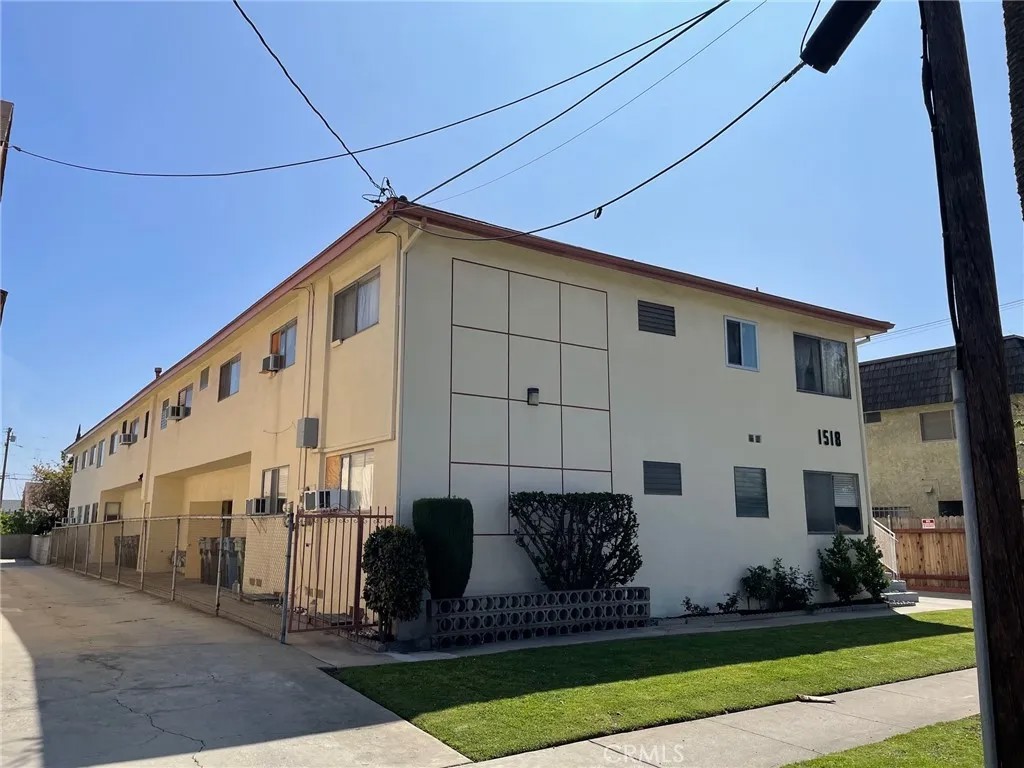 1518 S 4th Street
