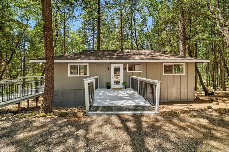 5082 Pine