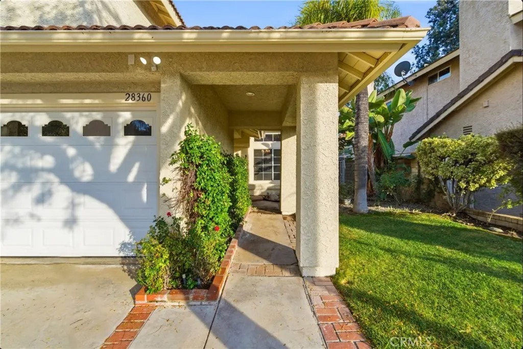 28360 Easton Lane