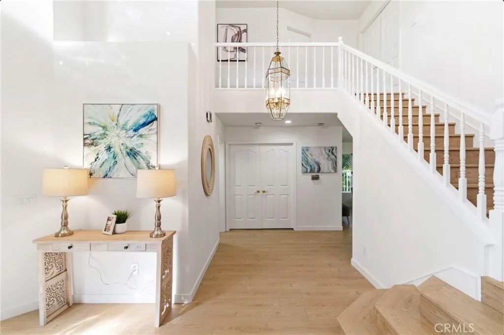 Photo of 28360 Easton Lane, Saugus, CA 91350 (MLS # DW26044639)