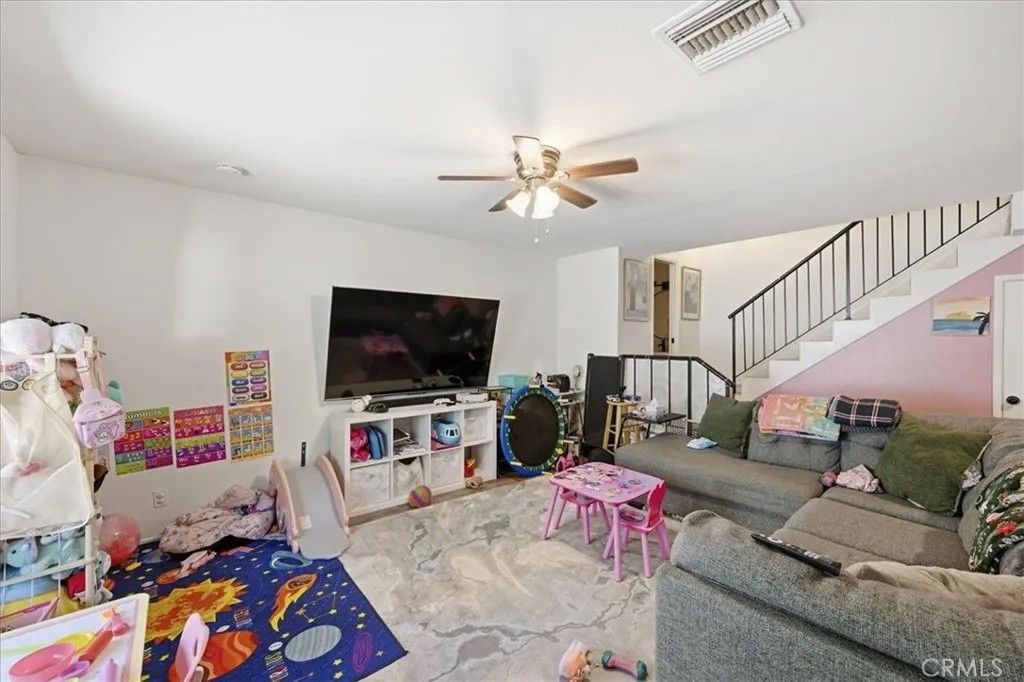Photo of 28531 Via Princesa #C, Murrieta, CA 92563 (MLS # SR26103985)