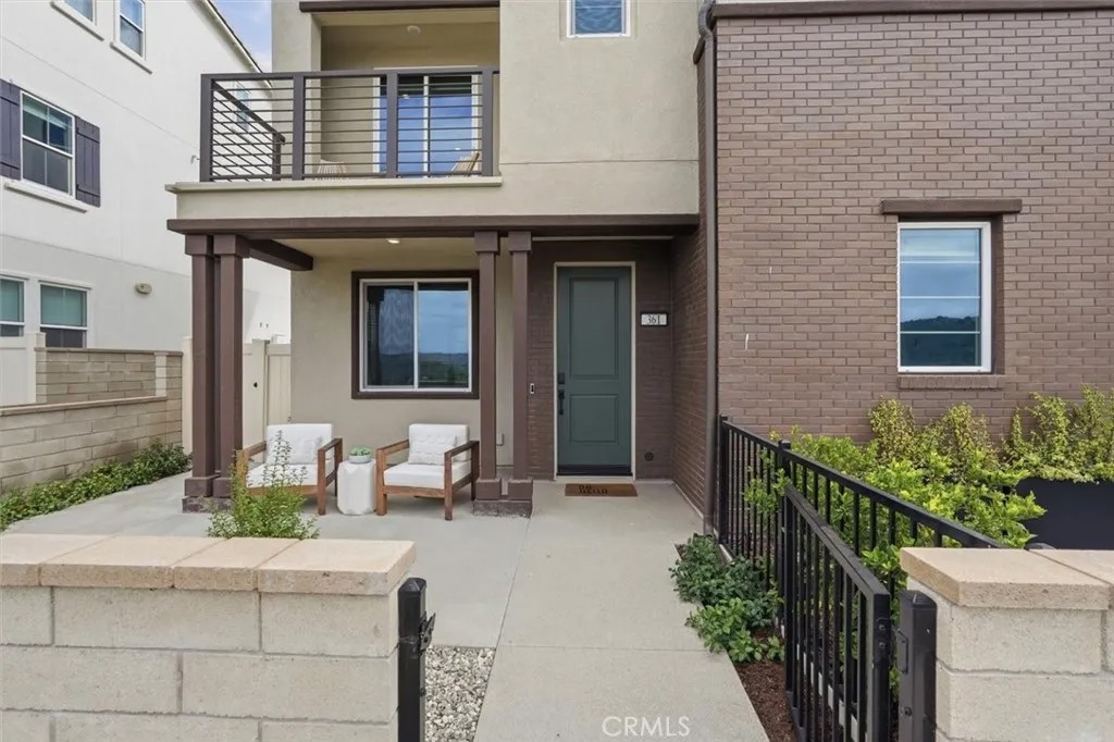 361 Gelding Way