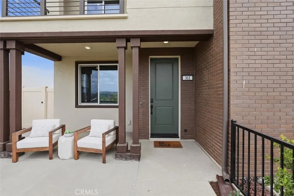 361 Gelding Way