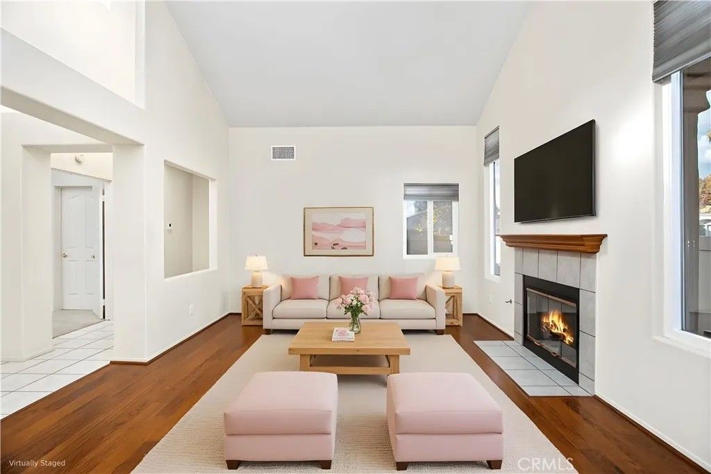 Photo of 40412 Via Amapola, Murrieta, CA 92562 (MLS # SW26003402)