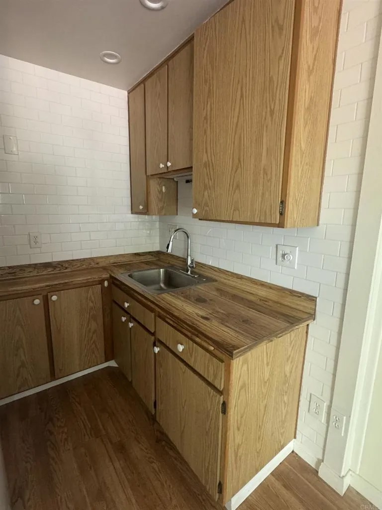 3776 Alabama Street C309