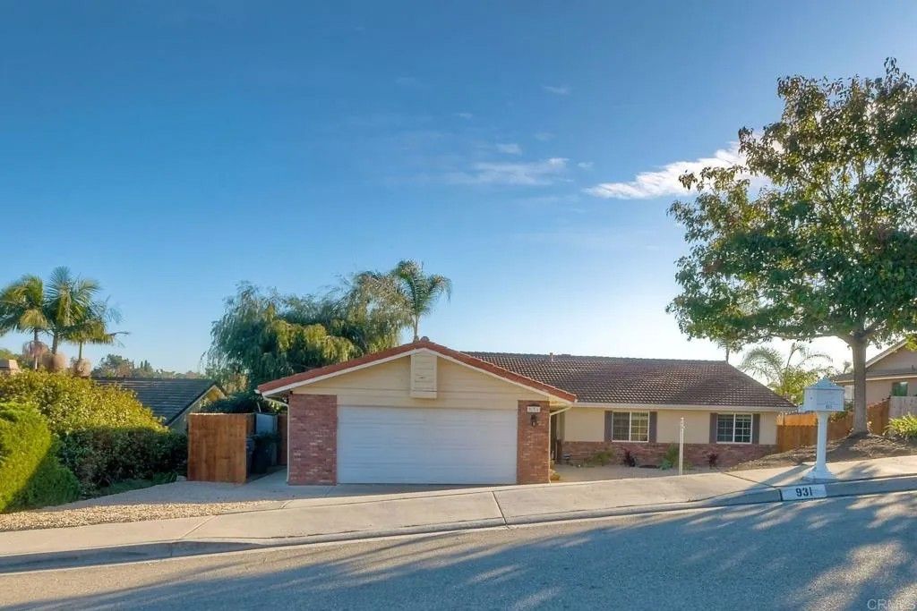 Photo of 931 La Rue, Fallbrook, CA 92028 (MLS # NDP2600459)
