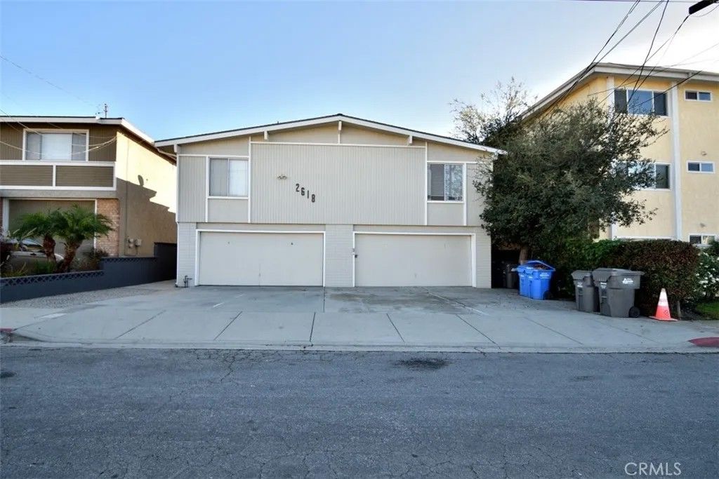 Photo of 2618 Mathews Ave #C, Redondo Beach, CA 90278 (MLS # SB25274095)