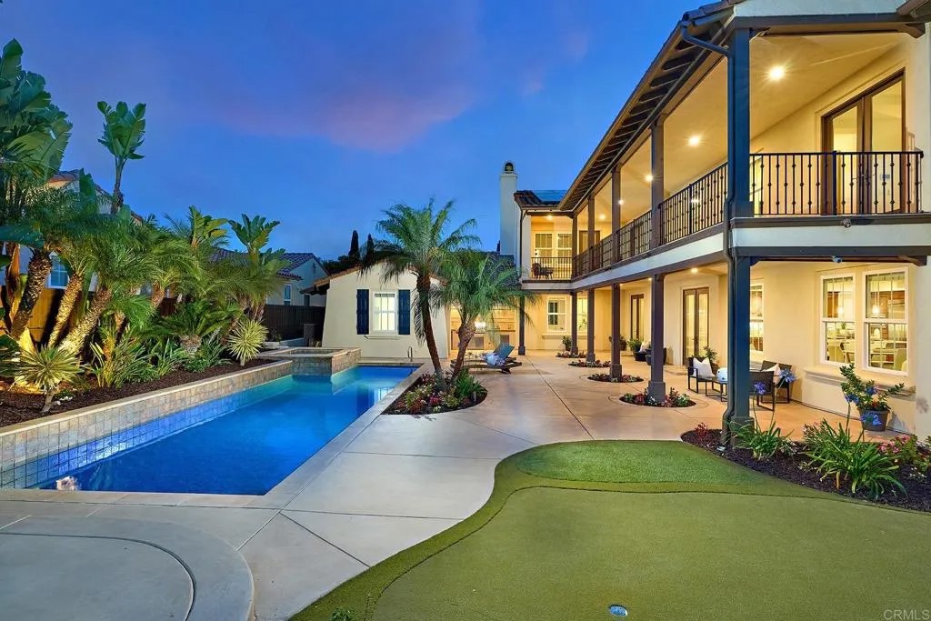 3205 Sitio Montecillo