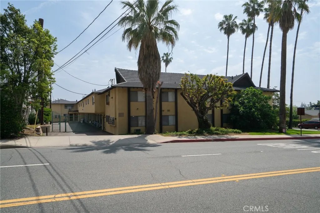 1817 2nd Street