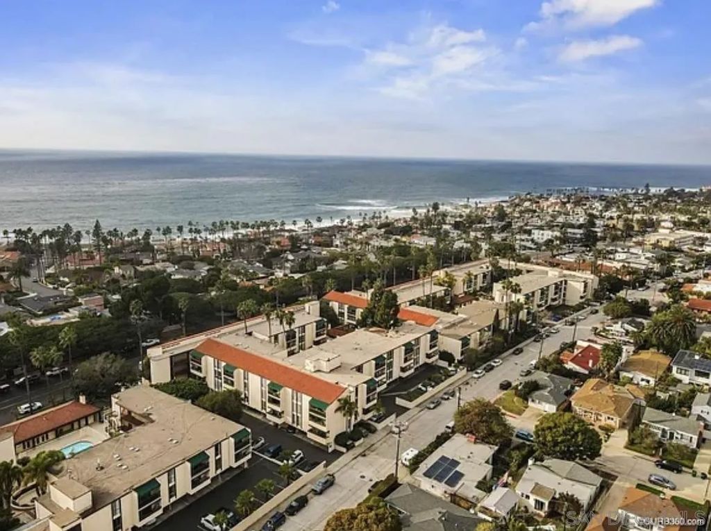 Photo of 6455 La Jolla Blvd, La Jolla, CA 92037 (MLS # 250045900)