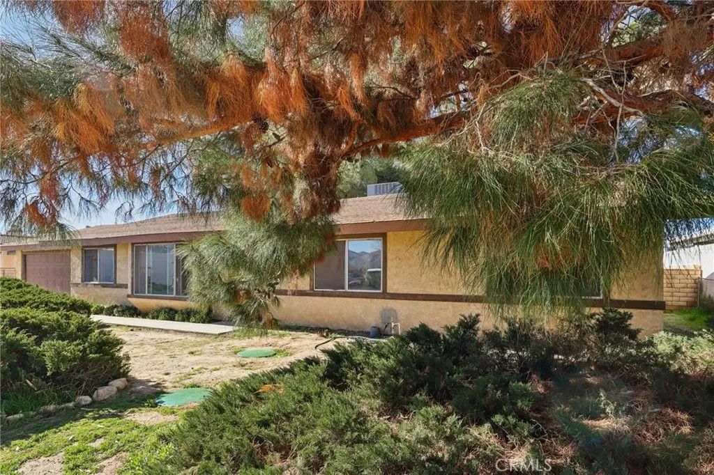 Photo of 7460 El Cerrito Avenue, Hesperia, CA 92345 (MLS # CV26010161)