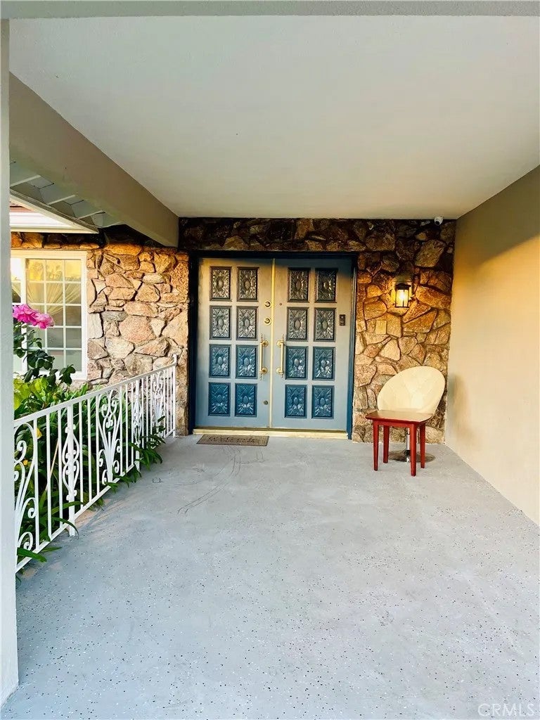 8349 Charloma