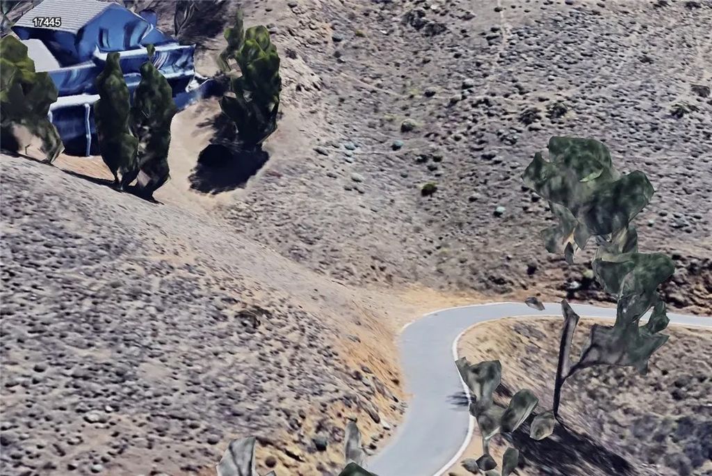 Photo of 0 Skyline, Lake Elsinore, CA 92530 (MLS # SB25194893)