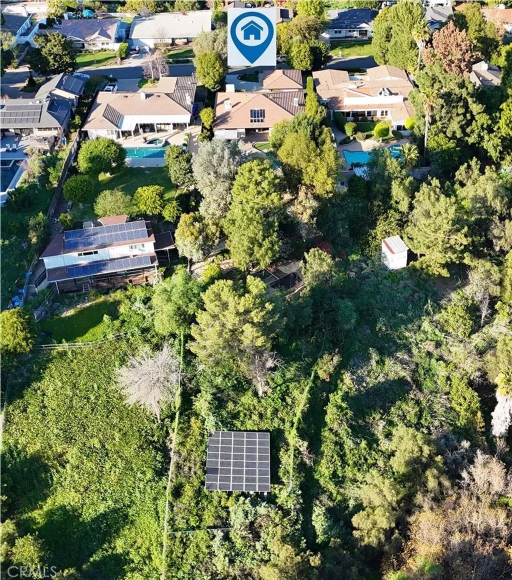 Photo of 26 Santa Bella Road, Rolling Hills Estates, CA 90274 (MLS # PV26027468)