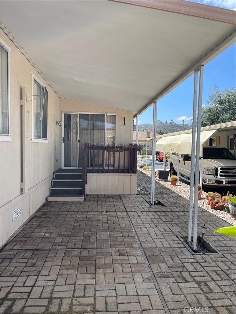1219 E Barham 2