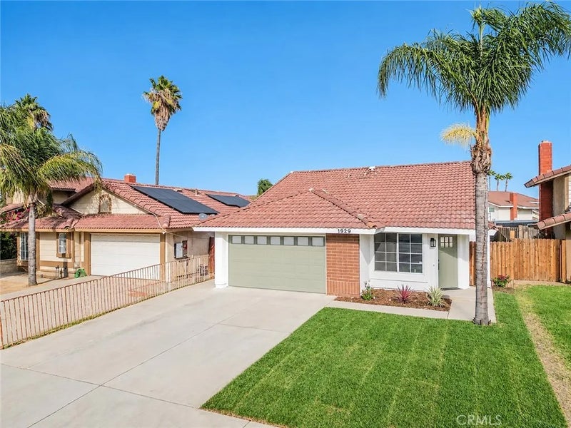 1929 Summertree Drive