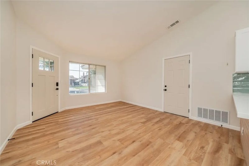 1929 Summertree Drive
