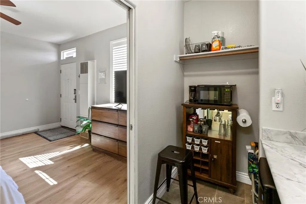 444 Pier Avenue 12