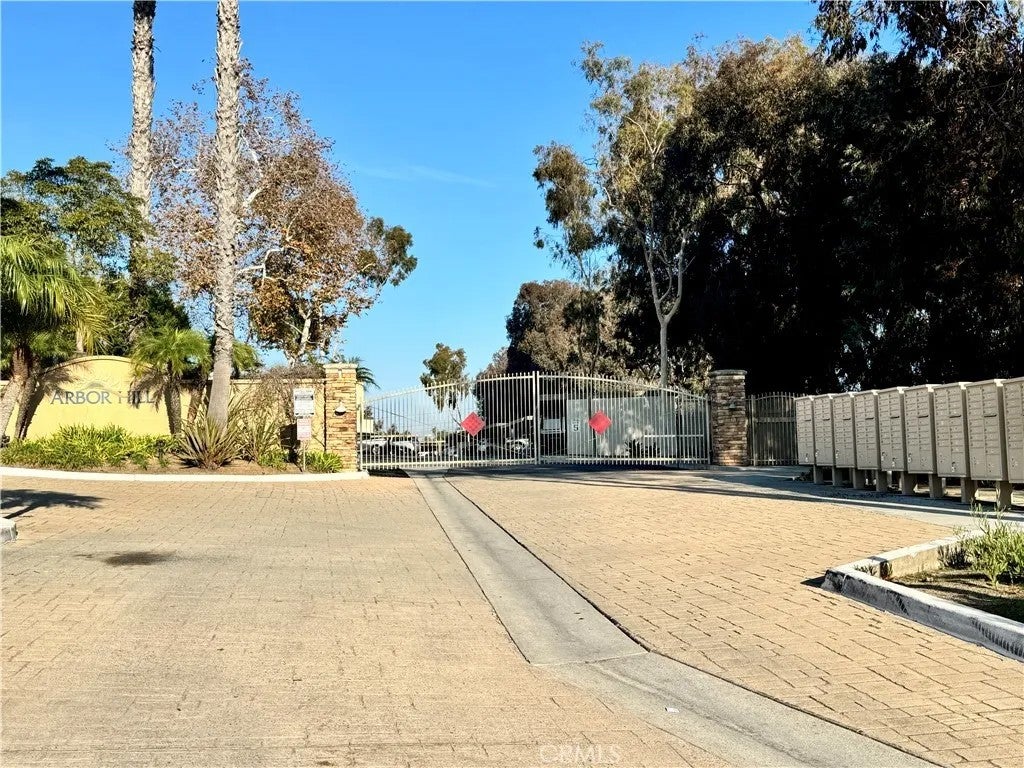 Photo of 432 Edgehill Dr #95, Oceanside, CA 92054 (MLS # SW26096312)