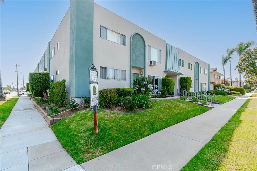 601 N Stoneman Avenue