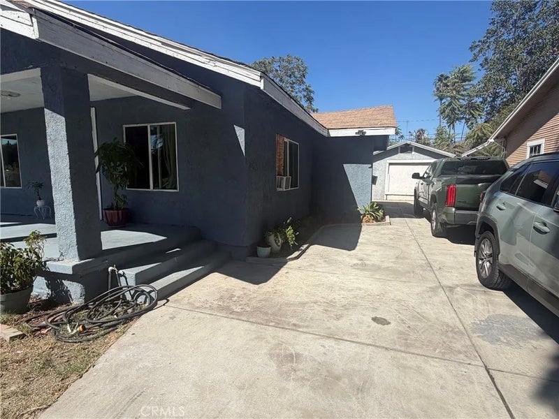 124 E Temple