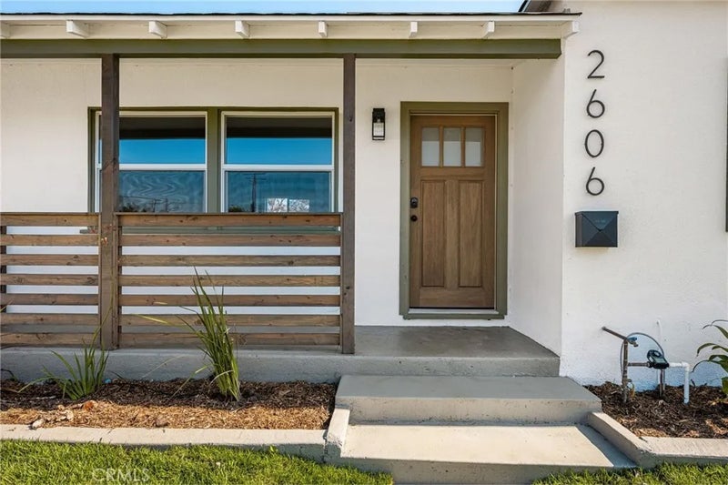 2606 W Caldwell