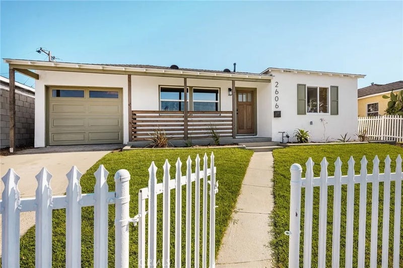 2606 W Caldwell