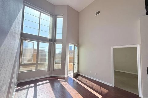 Tiny photo for 1465 C Street #3614, San Diego, CA 92101 (MLS # NDP2600115)